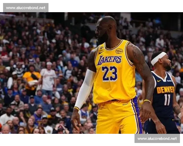 湖人热火首战火花四溅詹姆斯率队迎接总决赛新考验巅峰对决悬念拉满